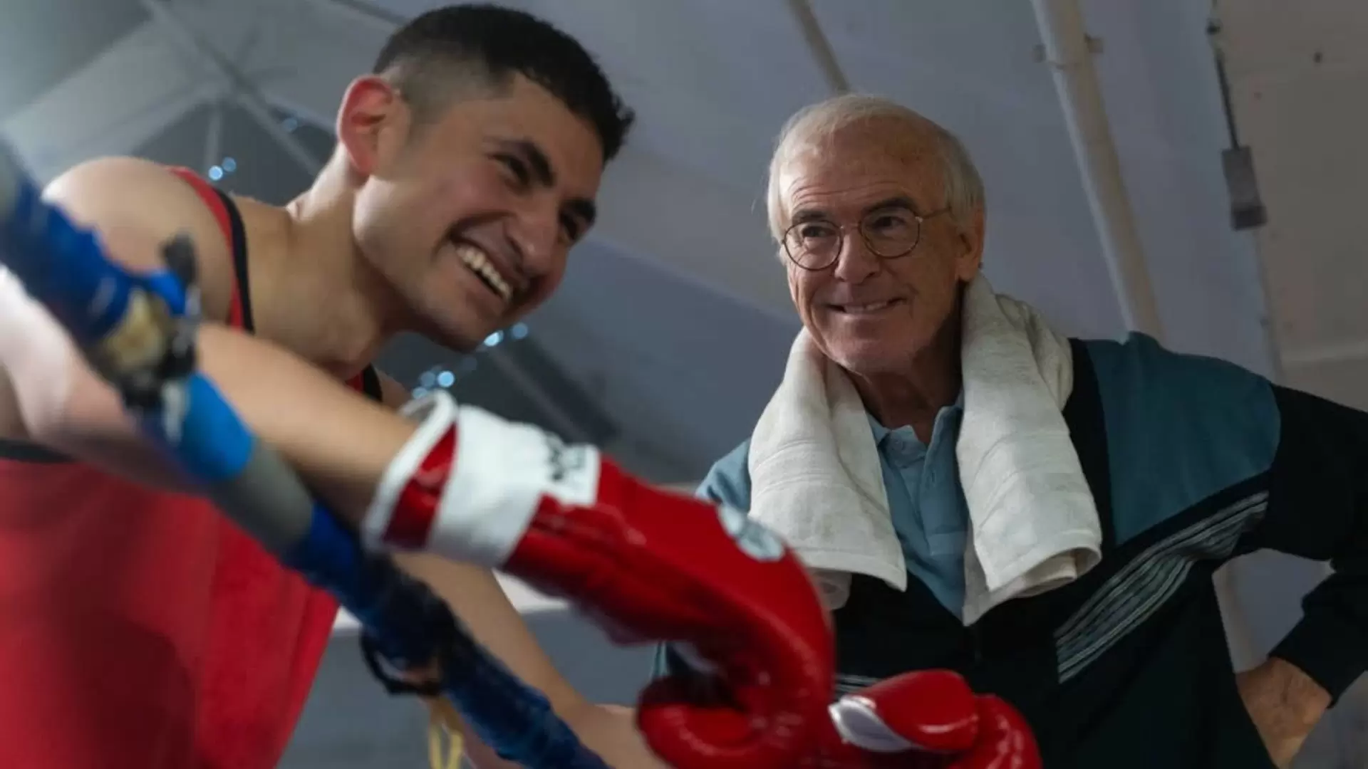 Stallone por trás do ringue em “Gigante”