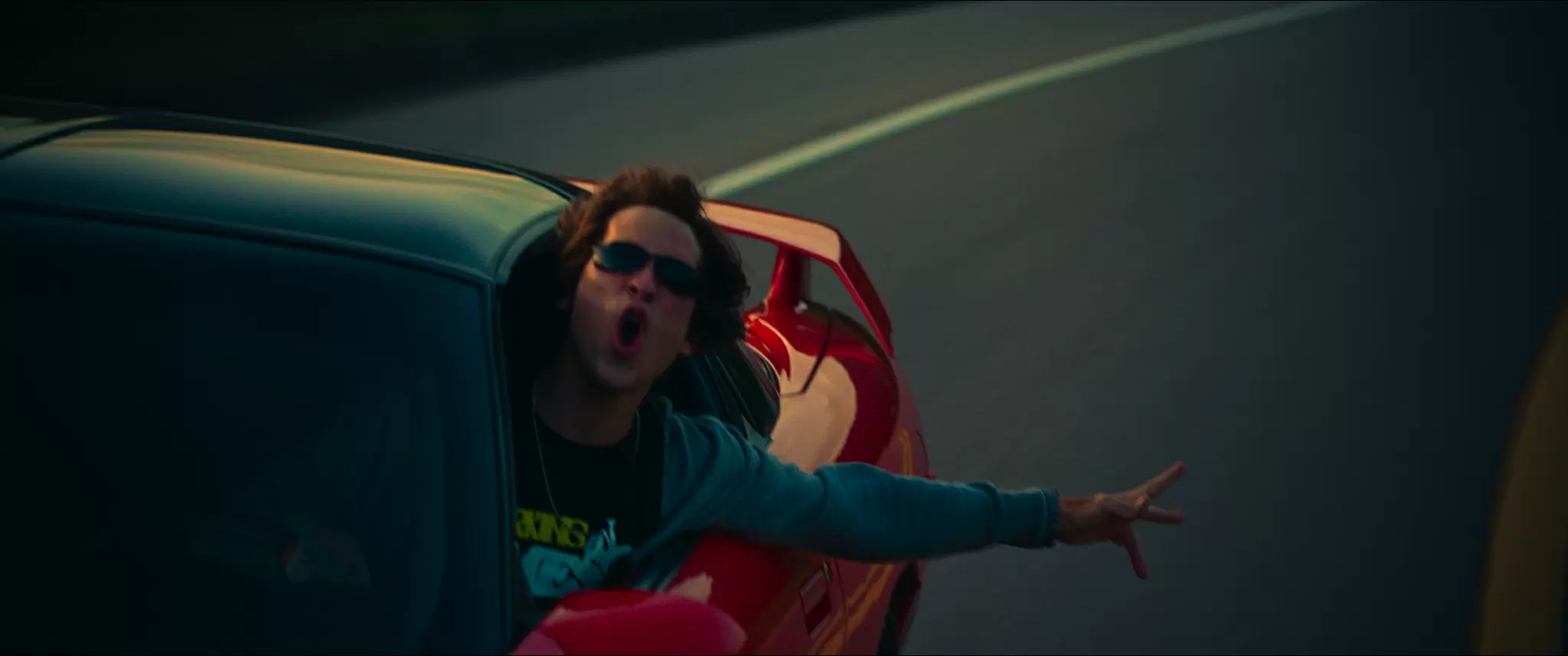 “O Rei da Internet” investe no pop, mas com consciência crítica