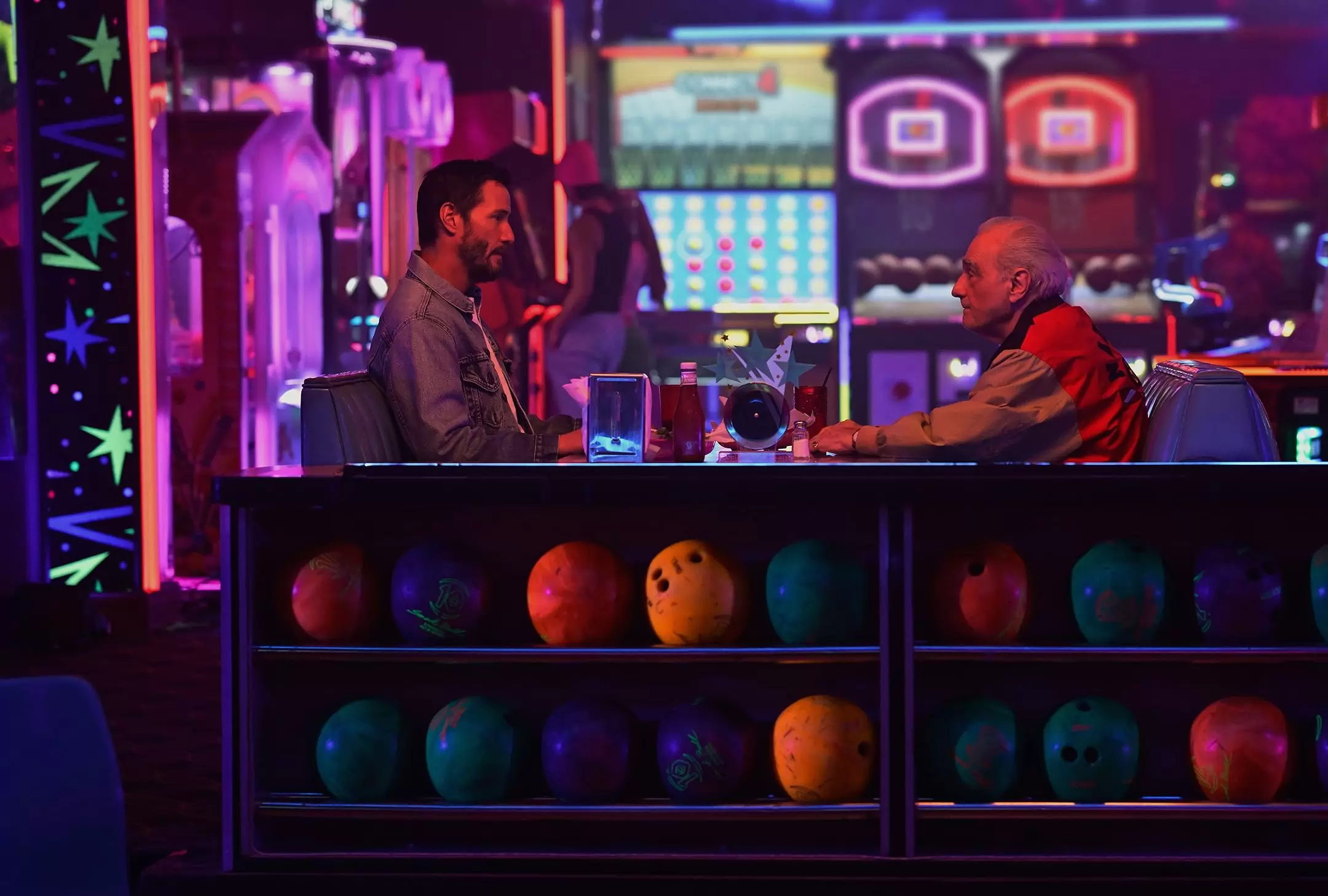 Outcome: O avatar Keanu Reeves em fricção