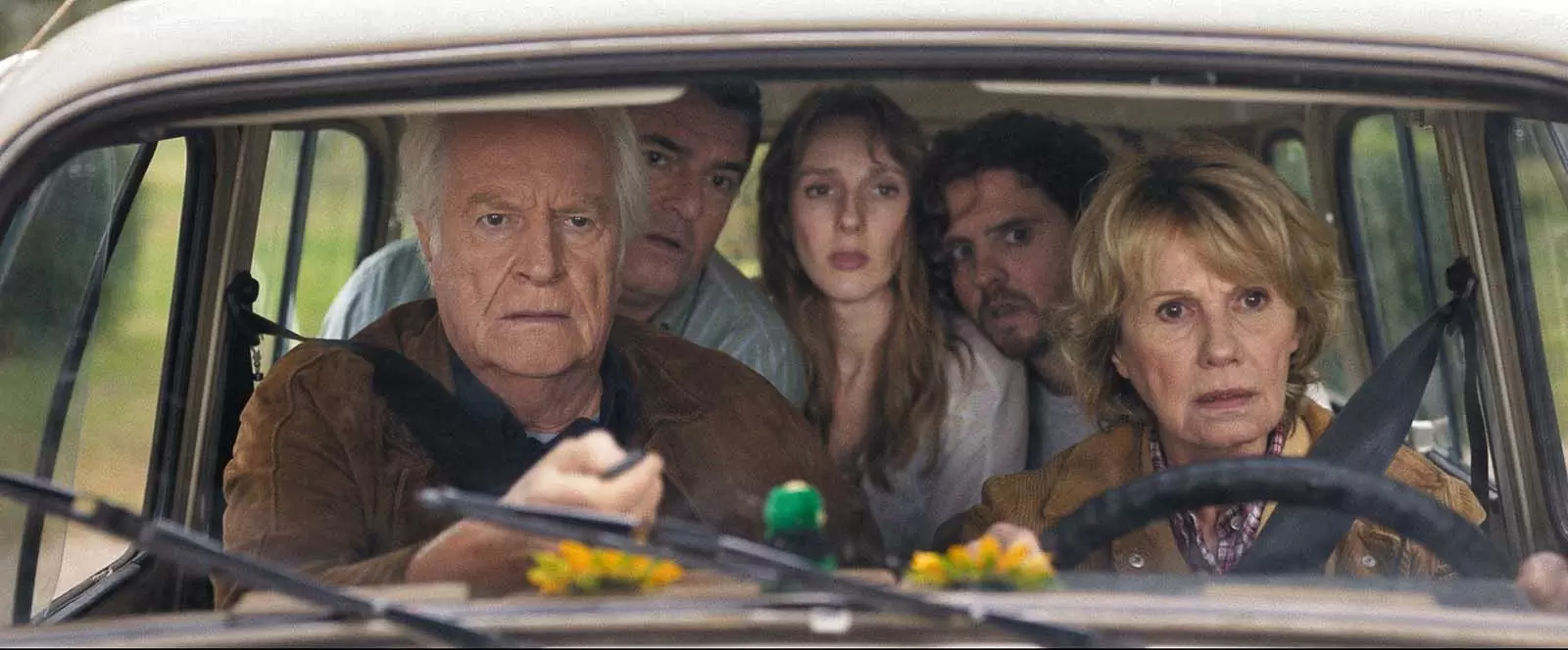 Emmanuel Patron fala de “Queridos Pais”: “O dinheiro pode destruir uma família amorosa”