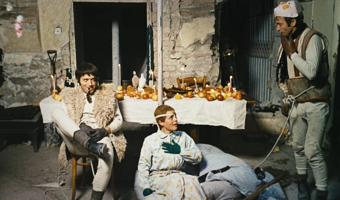 Karlovy Vary recupera o caos livre e apocalíptico de “Birds, Orphans and Fools”